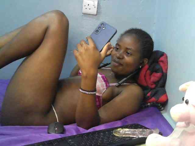 sweet-cherrie webcam