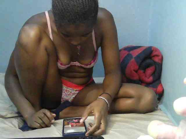 sweet-cherrie webcam