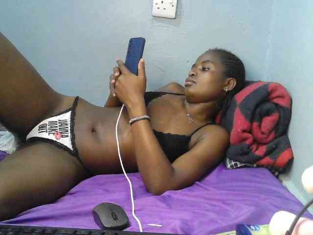sweet-cherrie webcam