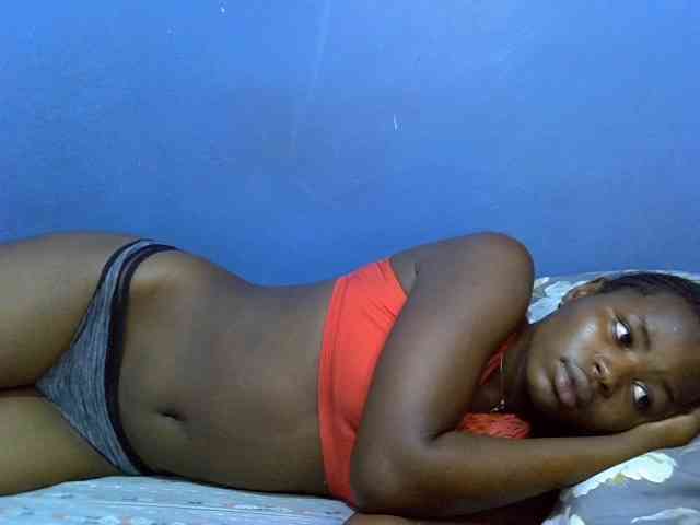 curvy-corazon webcam