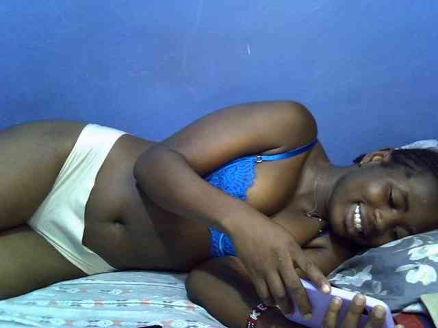 curvy-corazon webcam