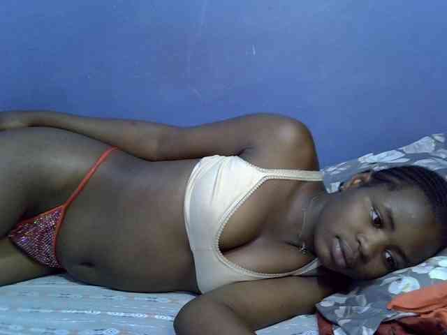 curvy-corazon webcam