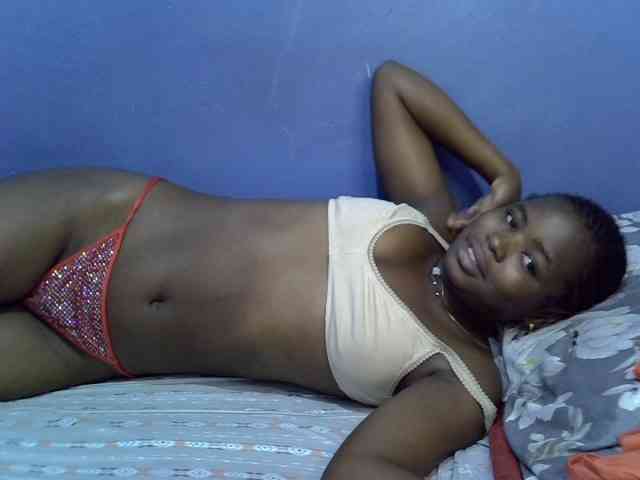 curvy-corazon webcam