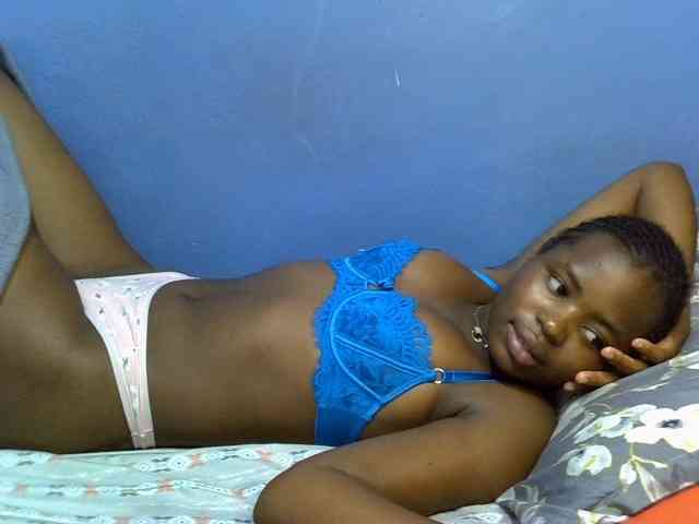 curvy-corazon webcam
