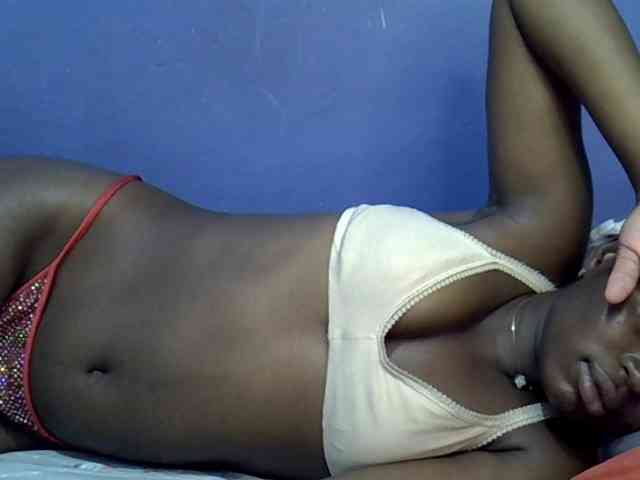 curvy-corazon webcam
