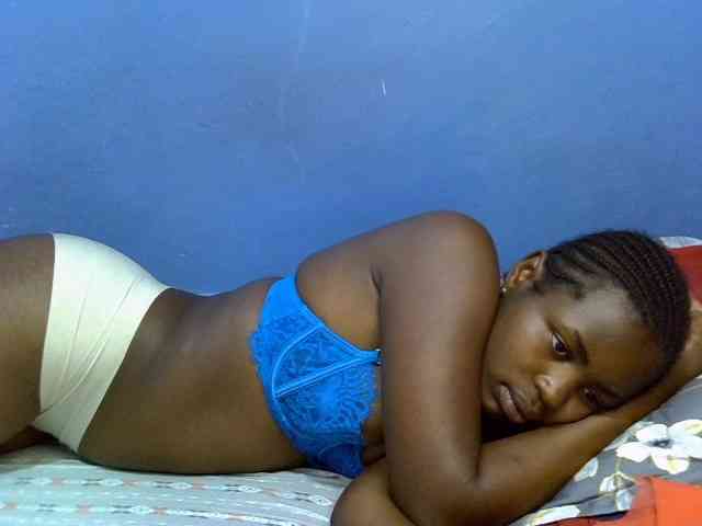 curvy-corazon webcam