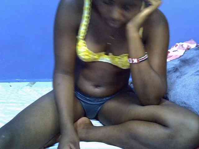 curvy-corazon webcam