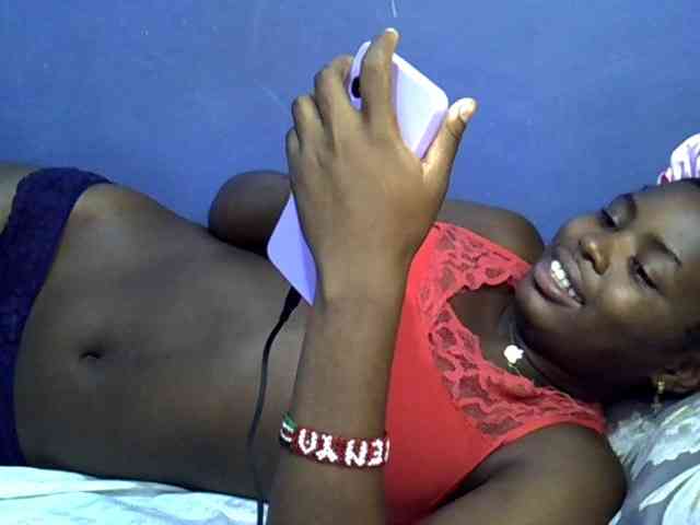 curvy-corazon webcam