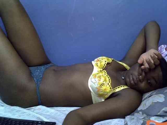 curvy-corazon webcam