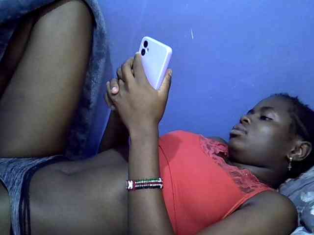 curvy-corazon webcam