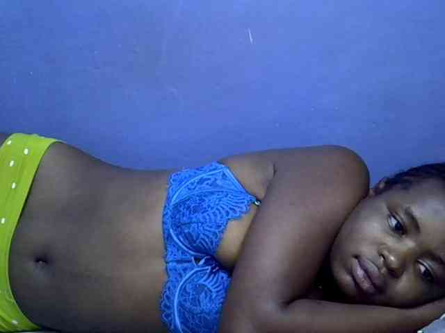 curvy-corazon webcam