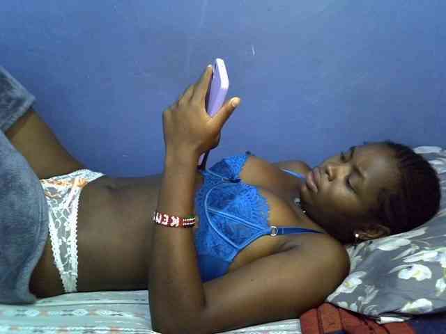 curvy-corazon webcam