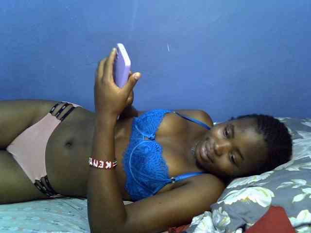 curvy-corazon webcam