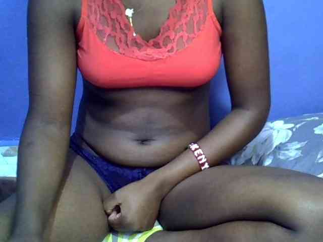 curvy-corazon webcam