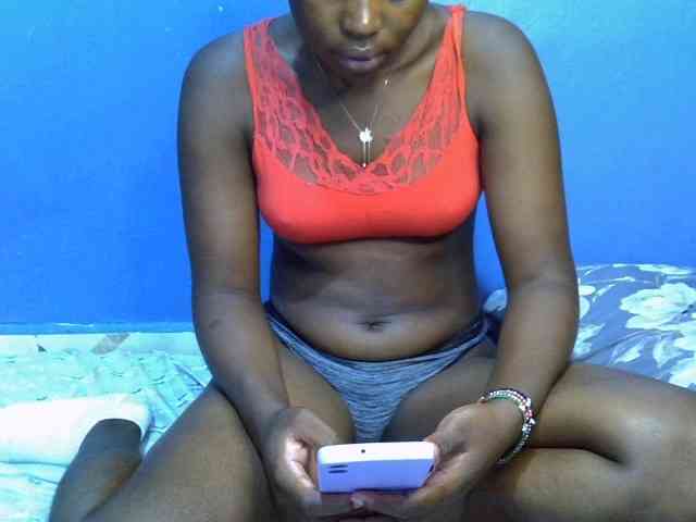 curvy-corazon webcam