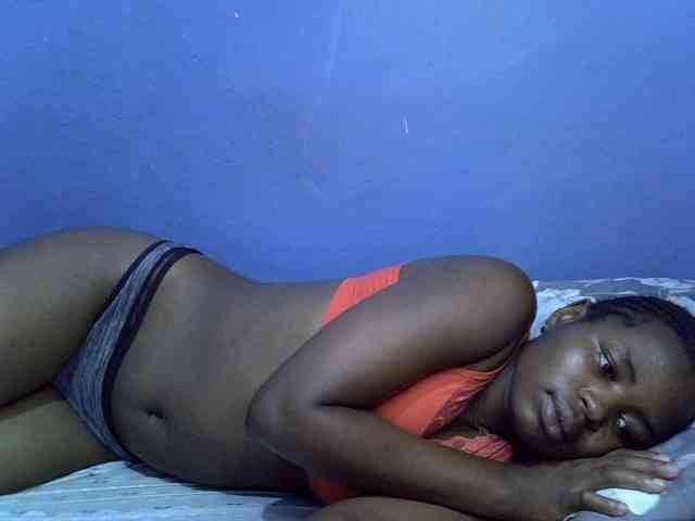 curvy-corazon webcam
