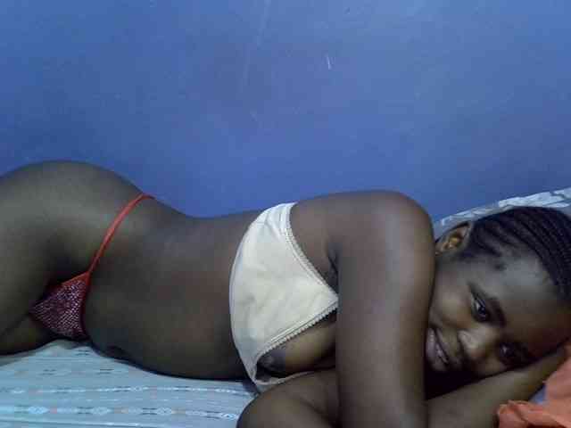 curvy-corazon webcam