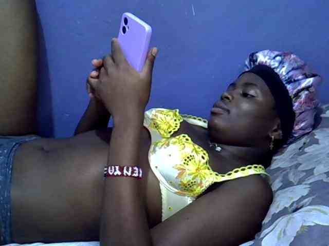 curvy-corazon webcam