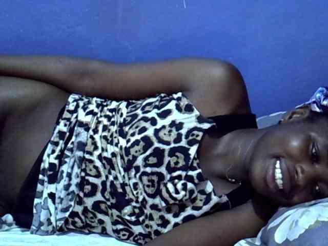 curvy-corazon webcam