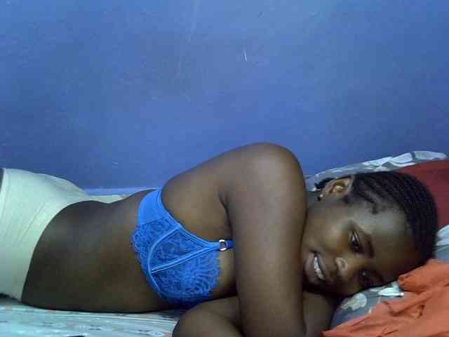 curvy-corazon webcam