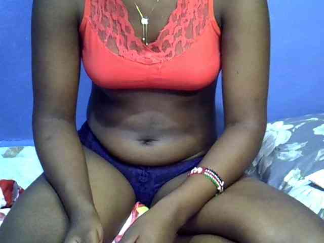 curvy-corazon webcam