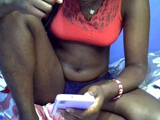 curvy-corazon webcam