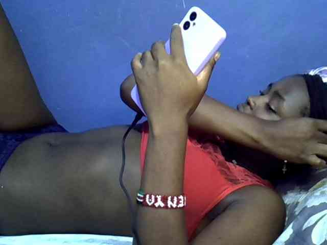 curvy-corazon webcam