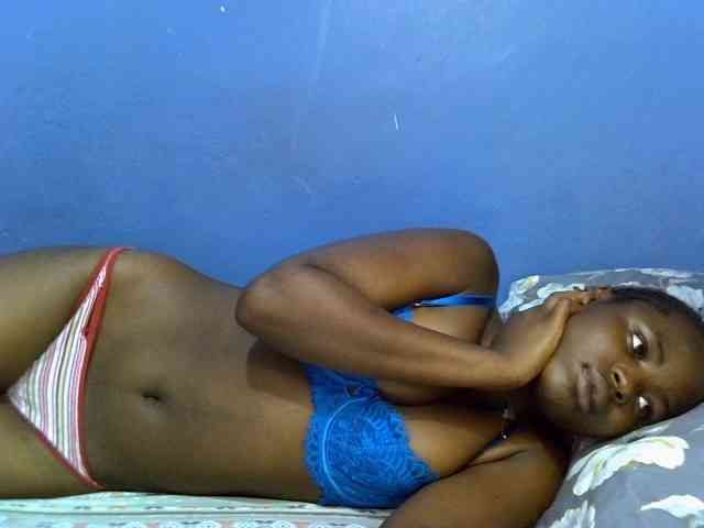 curvy-corazon webcam