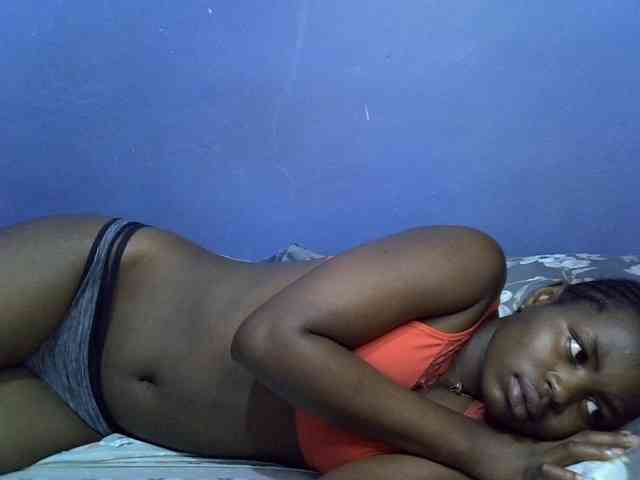 curvy-corazon webcam