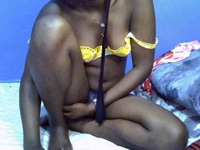 curvy-corazon webcam