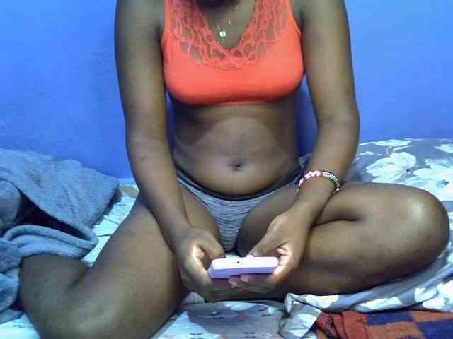 curvy-corazon webcam