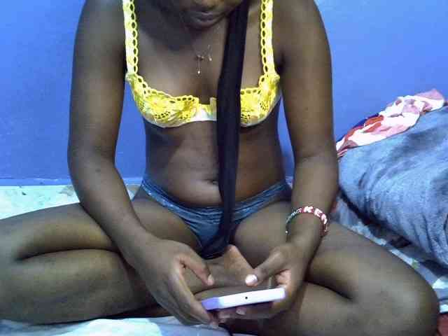 curvy-corazon webcam