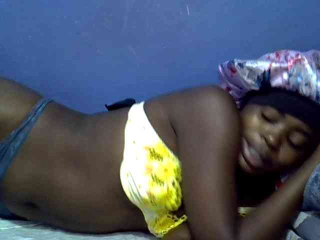 curvy-corazon webcam