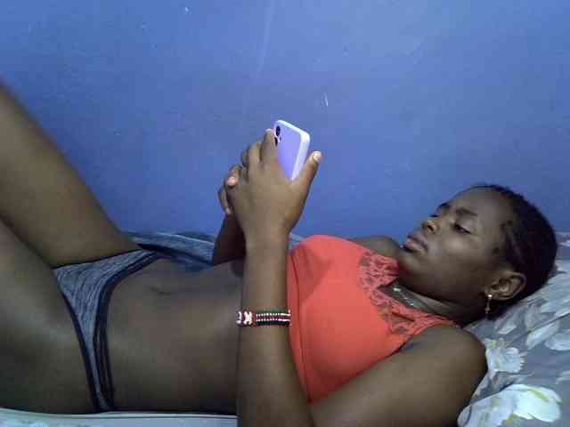 curvy-corazon webcam