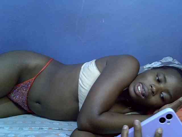 curvy-corazon webcam