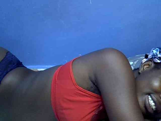 curvy-corazon webcam