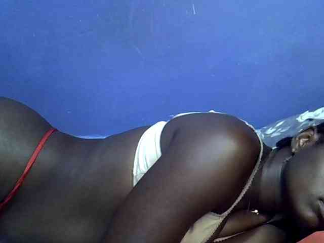 curvy-corazon webcam