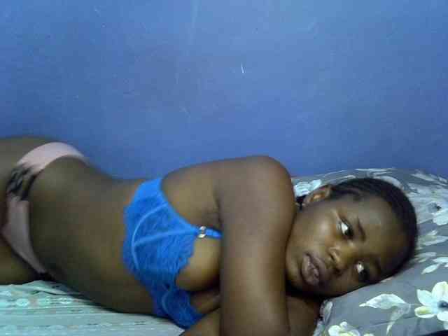 curvy-corazon webcam