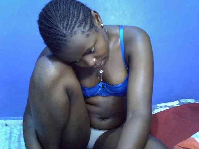 curvy-corazon webcam