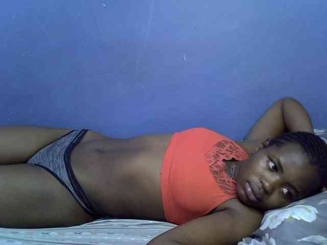 curvy-corazon webcam