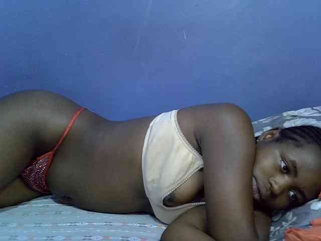 curvy-corazon webcam