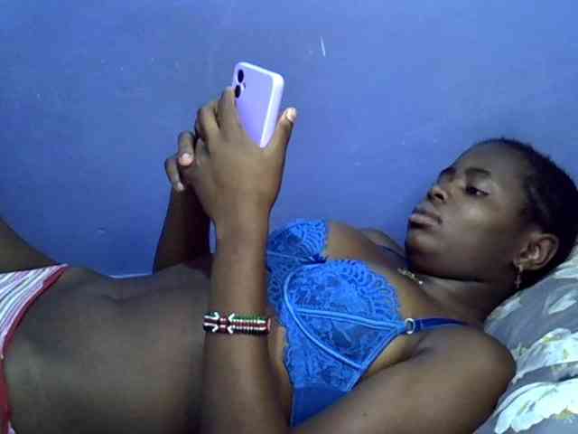 curvy-corazon webcam
