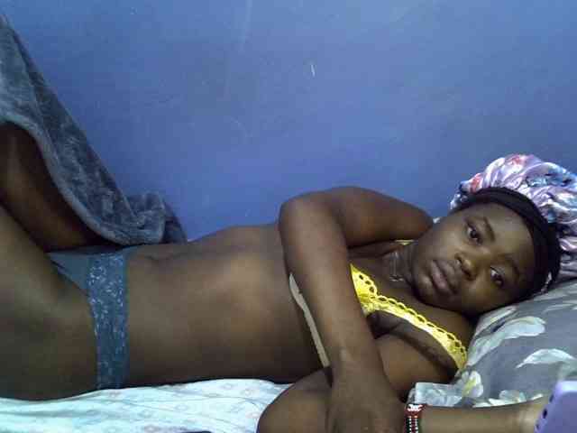 curvy-corazon webcam