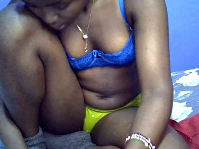 curvy-corazon webcam