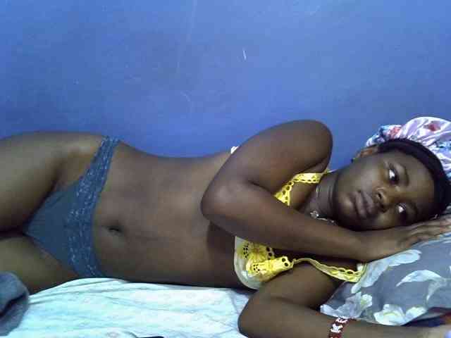 curvy-corazon webcam