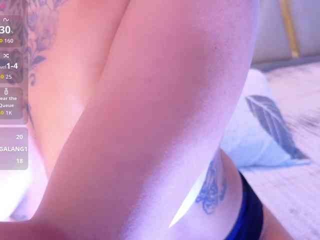 hollyvega webcam