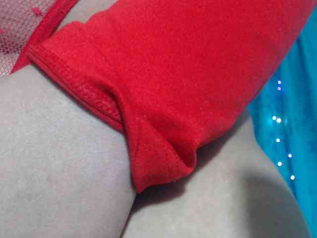 Pussyhairy13 webcam