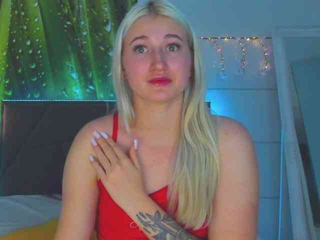 HollyTaillor webcam
