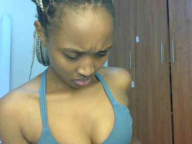 shanizz001 webcam