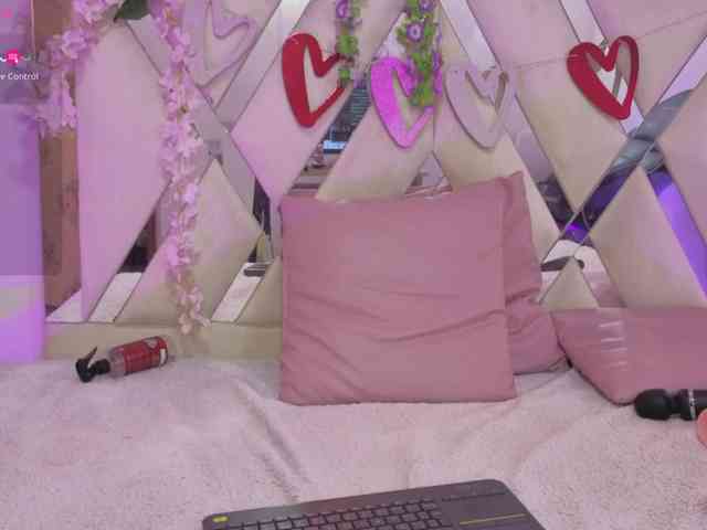 ZURY-TAY webcam